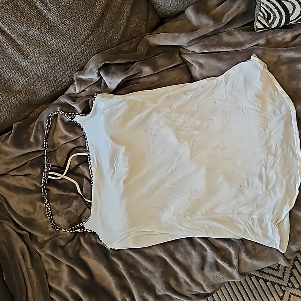 Lululemon workout top